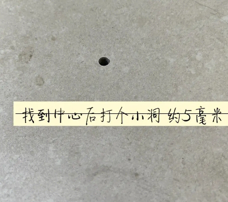 涟源瓷砖空鼓维修公司专业解答在瓷砖铺贴过程中，如果砂料搅拌不均匀，将会带来以下问题